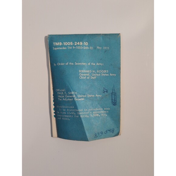 Original 1977 M16A1 Rifle Operator’s Manual - Vietnam Era U.S. Army Guidebook - Picture 2 of 8